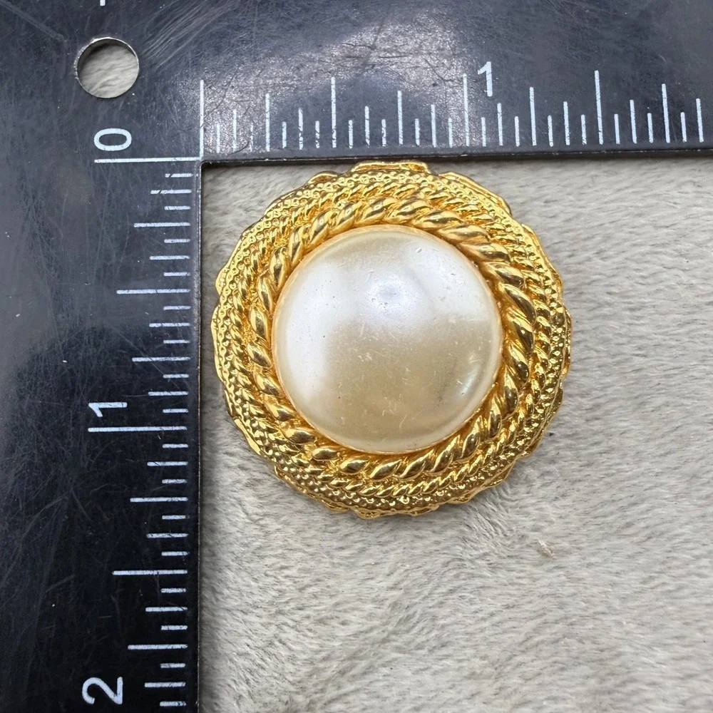 Vintage Shoe Clips Gold‎ Tone